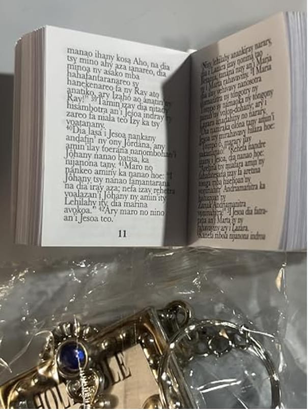 Customer photo review of Llavero biblia