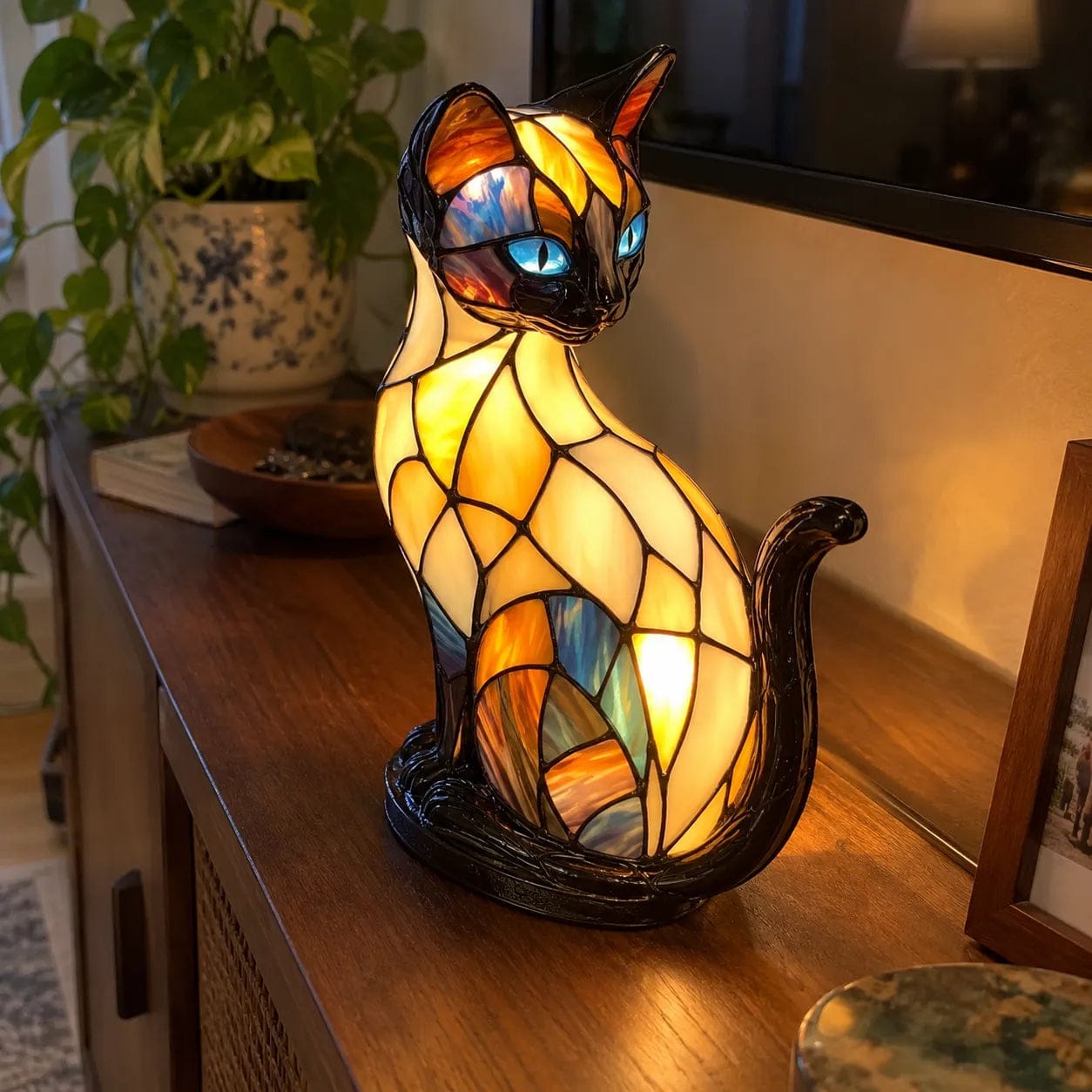 Customer photo review of Luna luminous cat 2026 - handmade lamp that makes hearts shine
