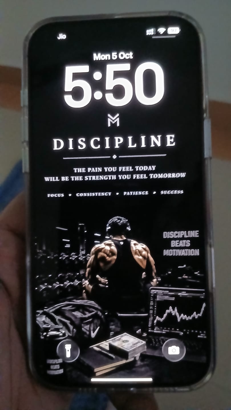 Customer photo review of iPhone 16 Pro Max Ceramic Armor Screen Protector