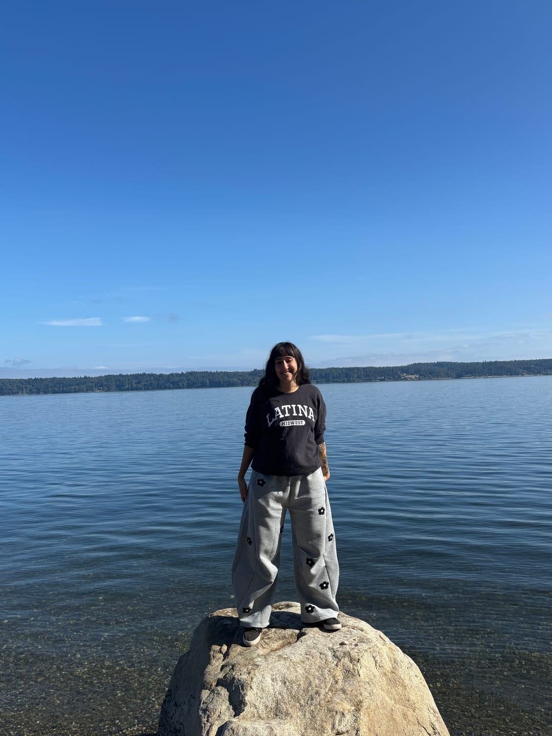 Customer photo review of Aelfric Eden Floral Embroidery Baggy Barrel Sweatpants