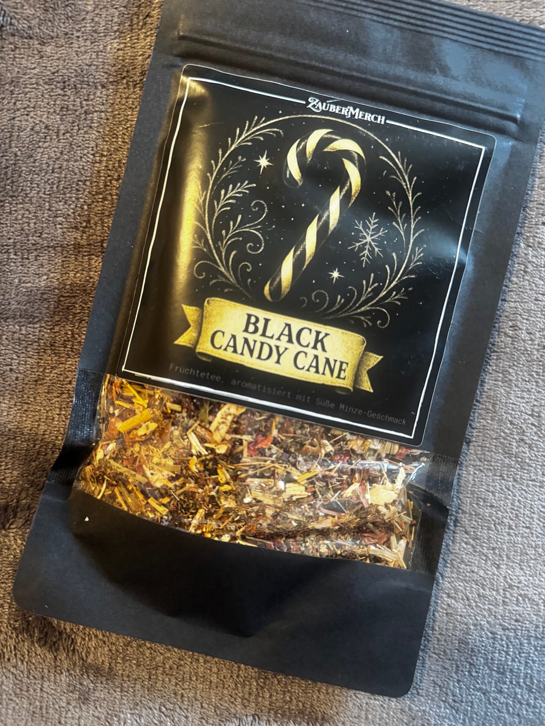 Customer photo review of Black Candy Cane – Früchtetee mit süßer Minze & winterlicher Magie | Limitierter Winter Tee