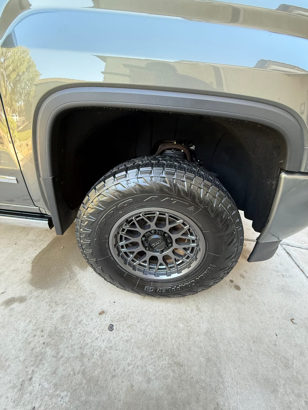 Customer photo review of Decked Out Tire Dressing - 16 oz.