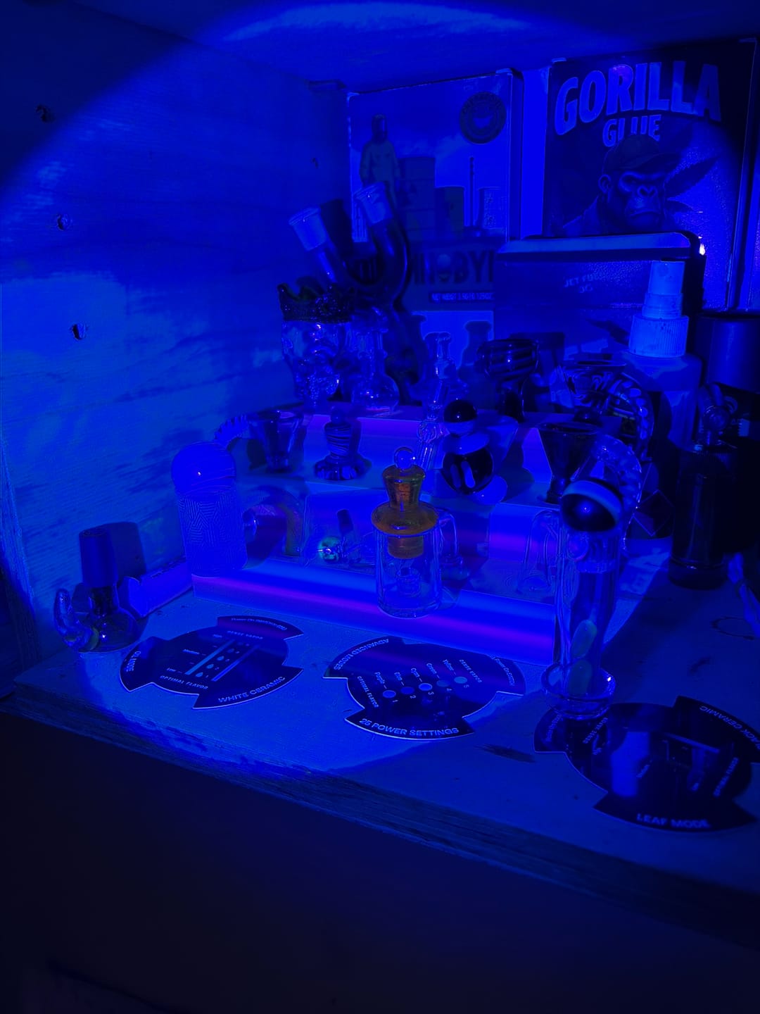 Customer photo review of Vices - Banger Bowl Stand BB15 - Vibes (UV Reactive)