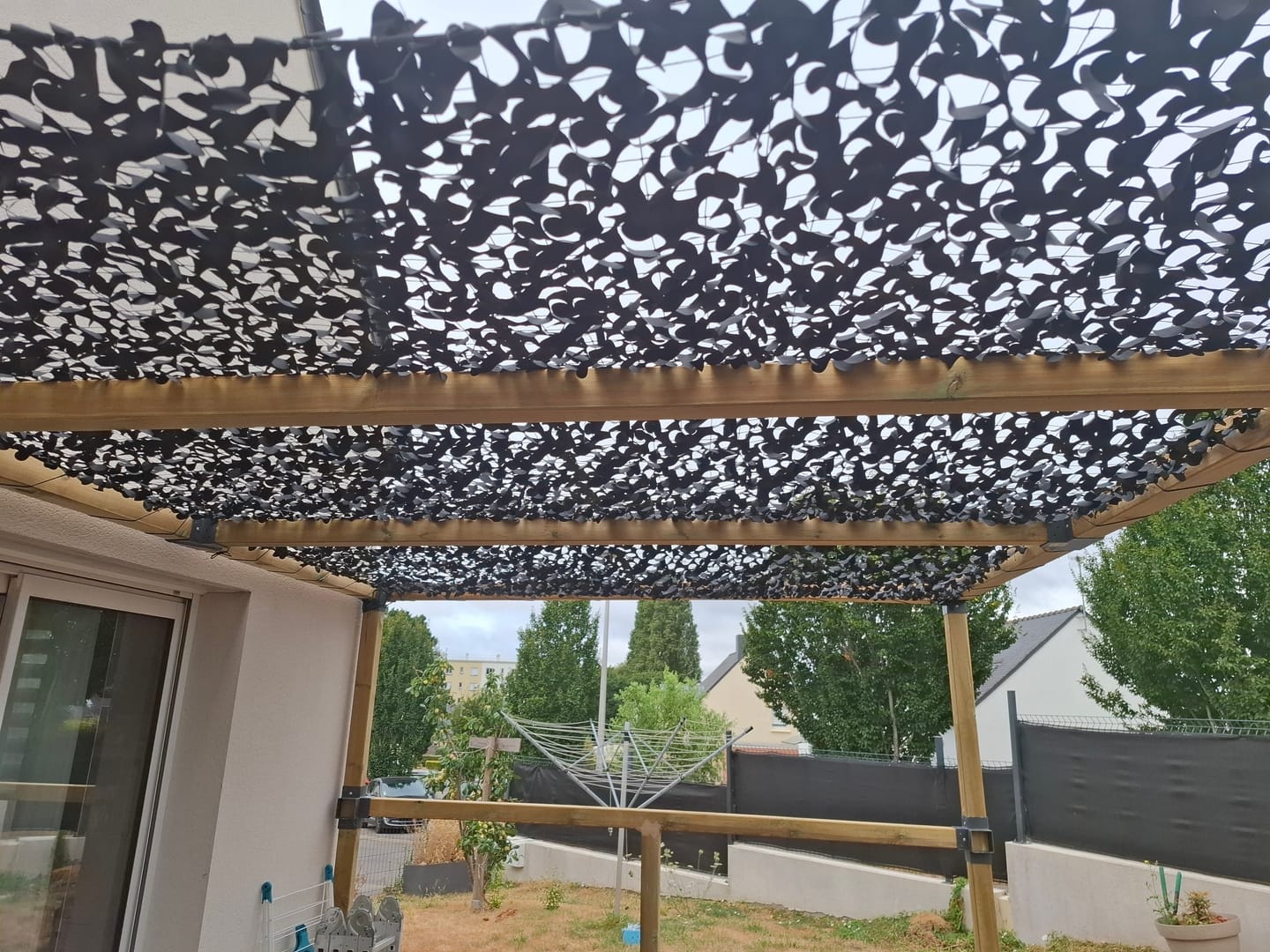 Customer photo review of Voile d'ombrage camouflage noir