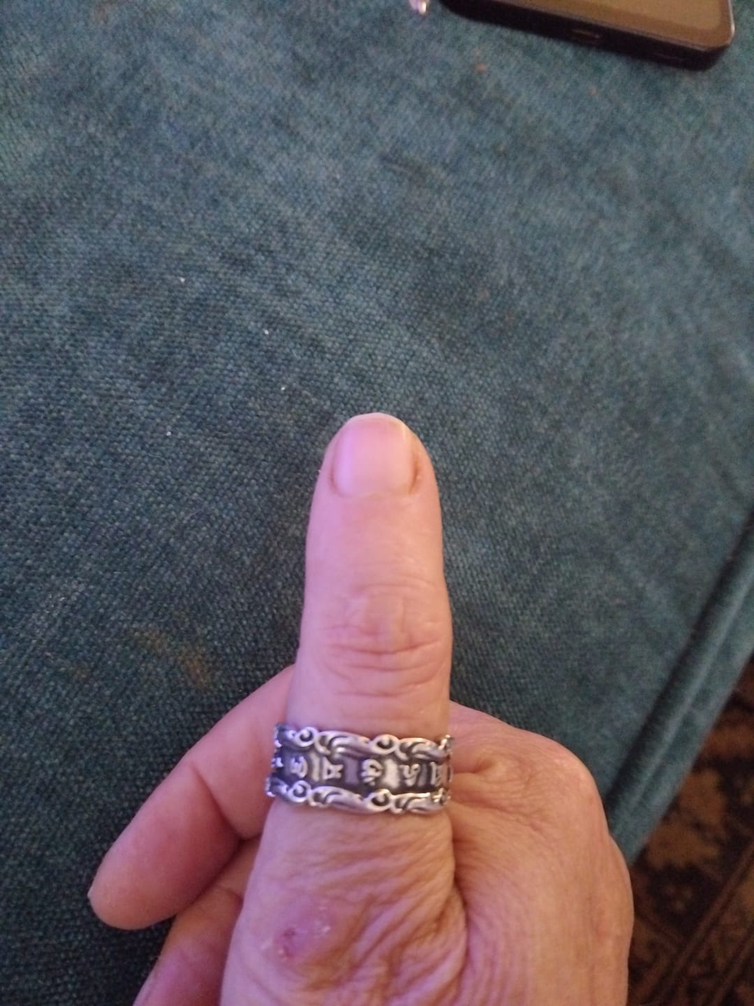 Customer photo review of Buddha Stones Tibetan Om Mani Padme Hum Design Peace Adjustable Ring