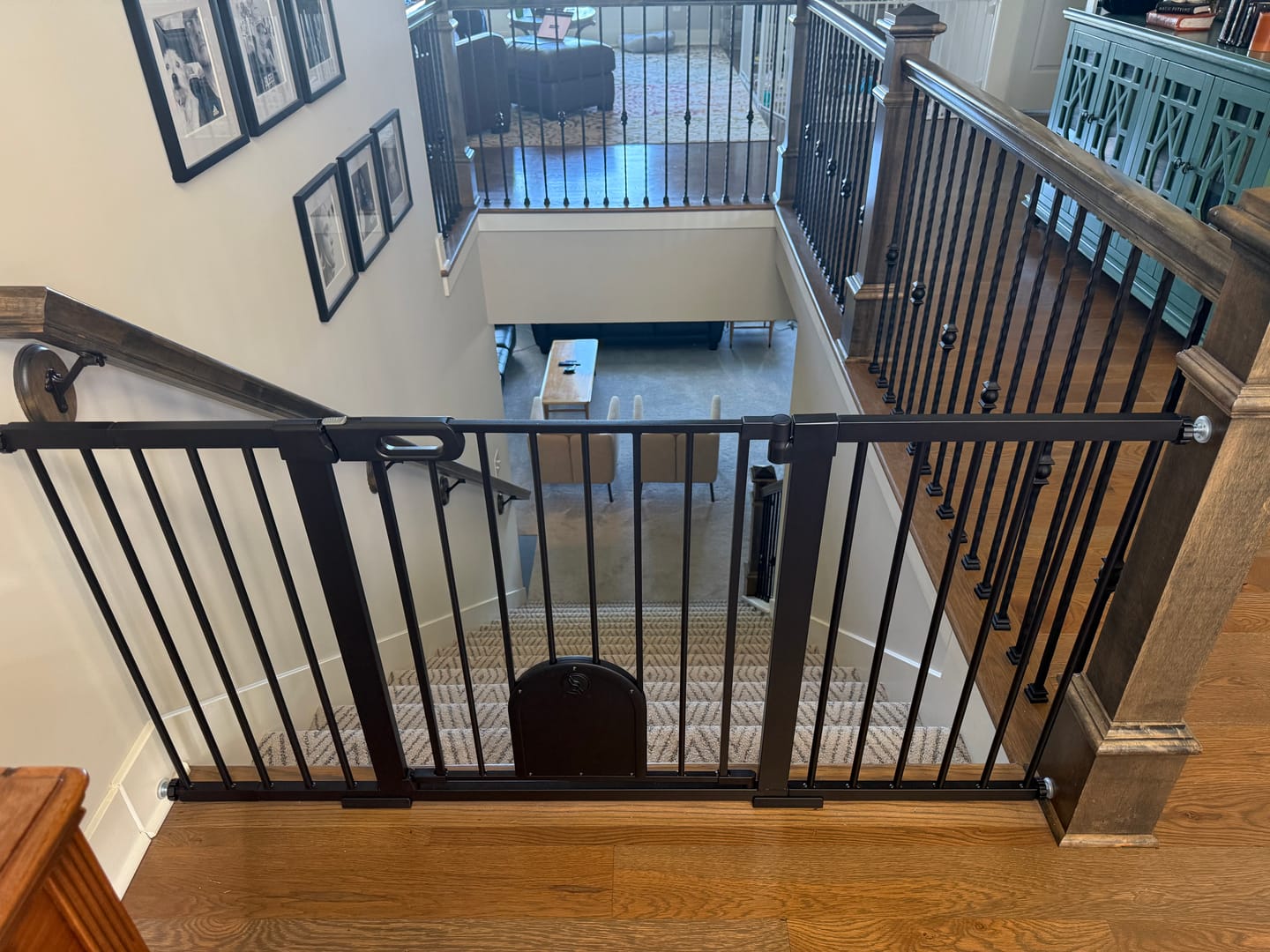 Customer photo review of FairyBaby Premium Quality Baby Gate with Cat Door
