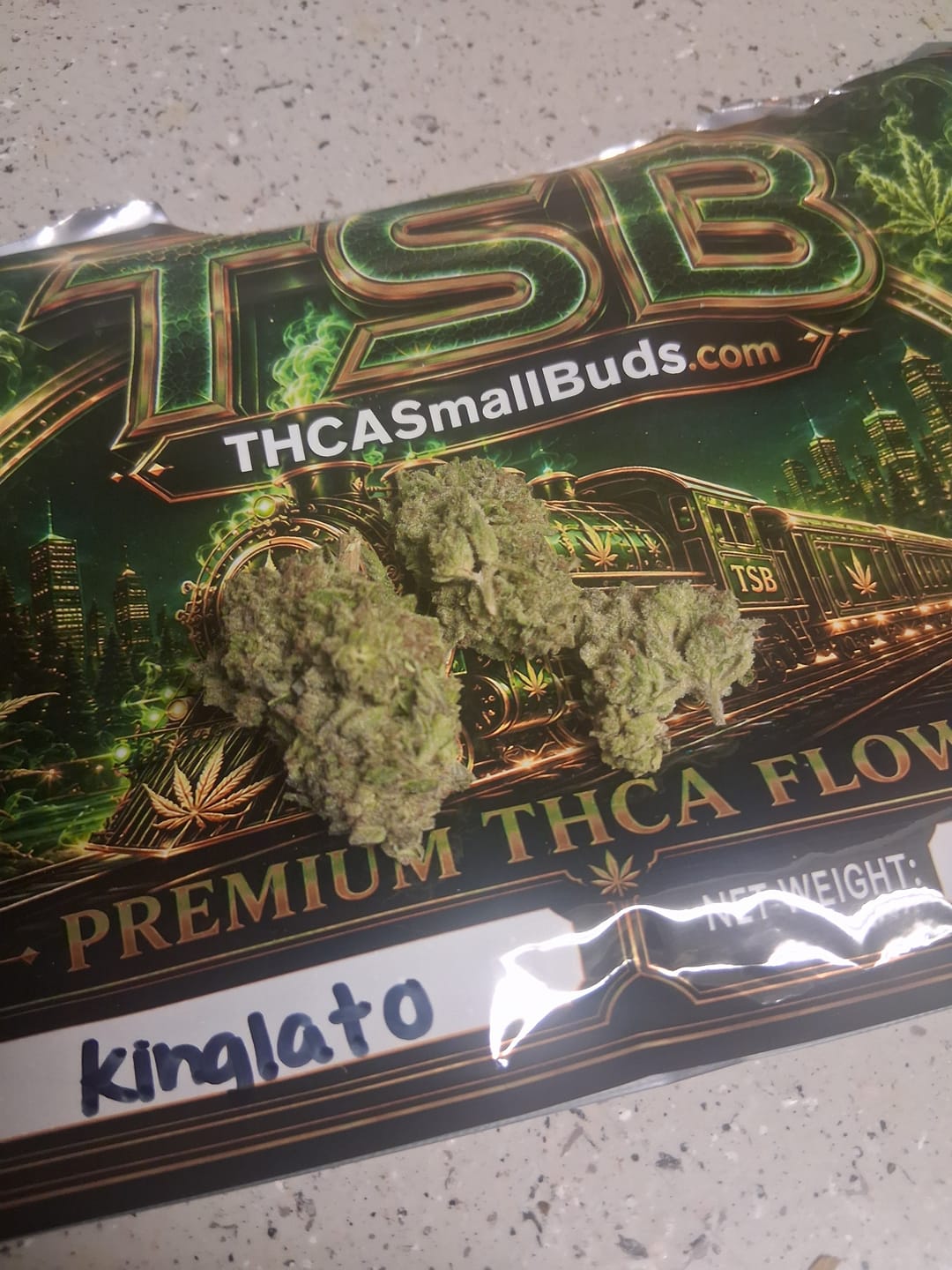 Customer photo review of Kinglato THCA Flower