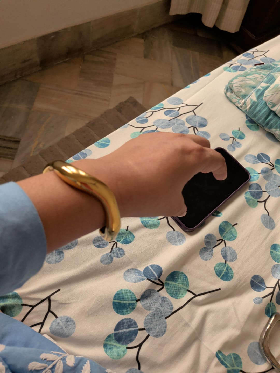 Customer photo review of Curved Chic Gold Bracelet