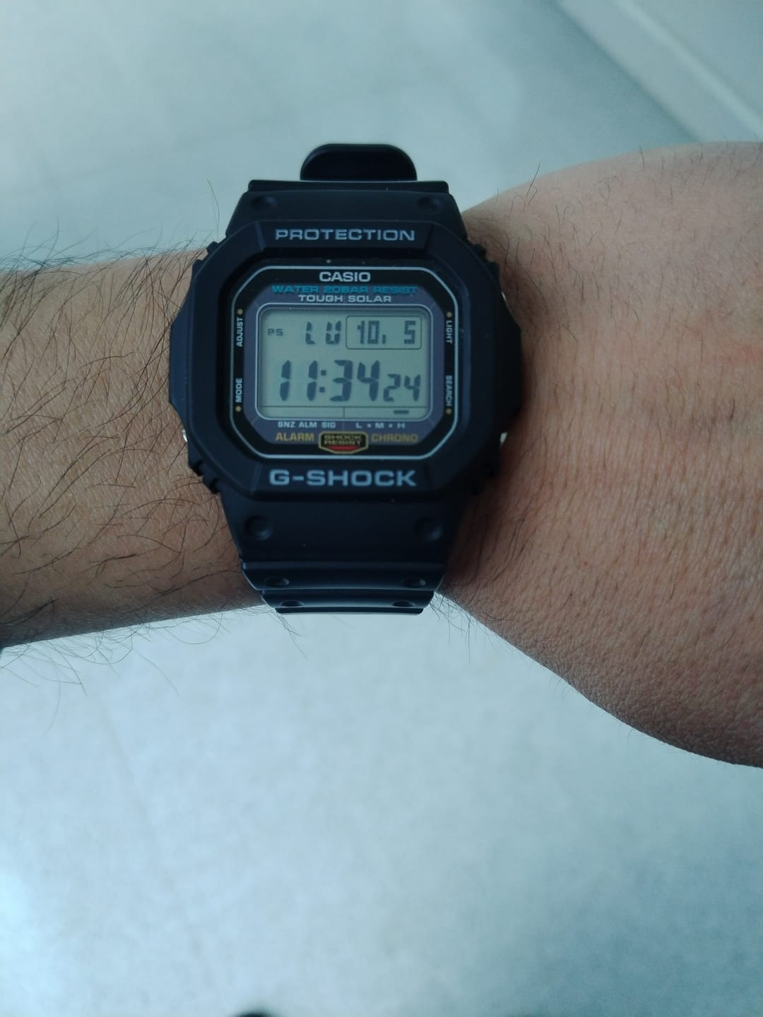 Customer photo review of Reloj Casio G-Shock Vintage G-5600UE-1 Tough Solar