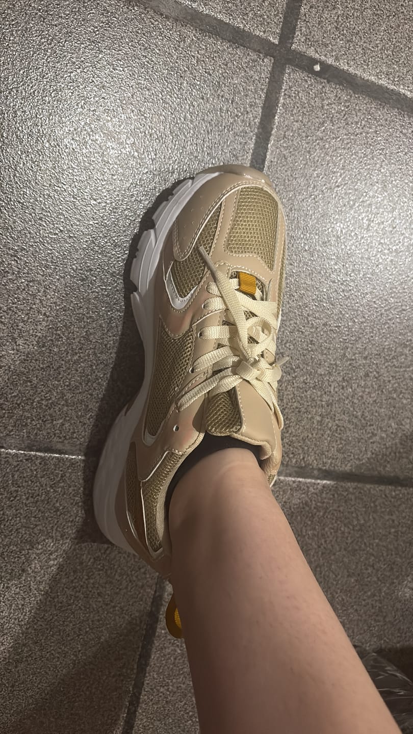 Customer photo review of ZURICH Beige