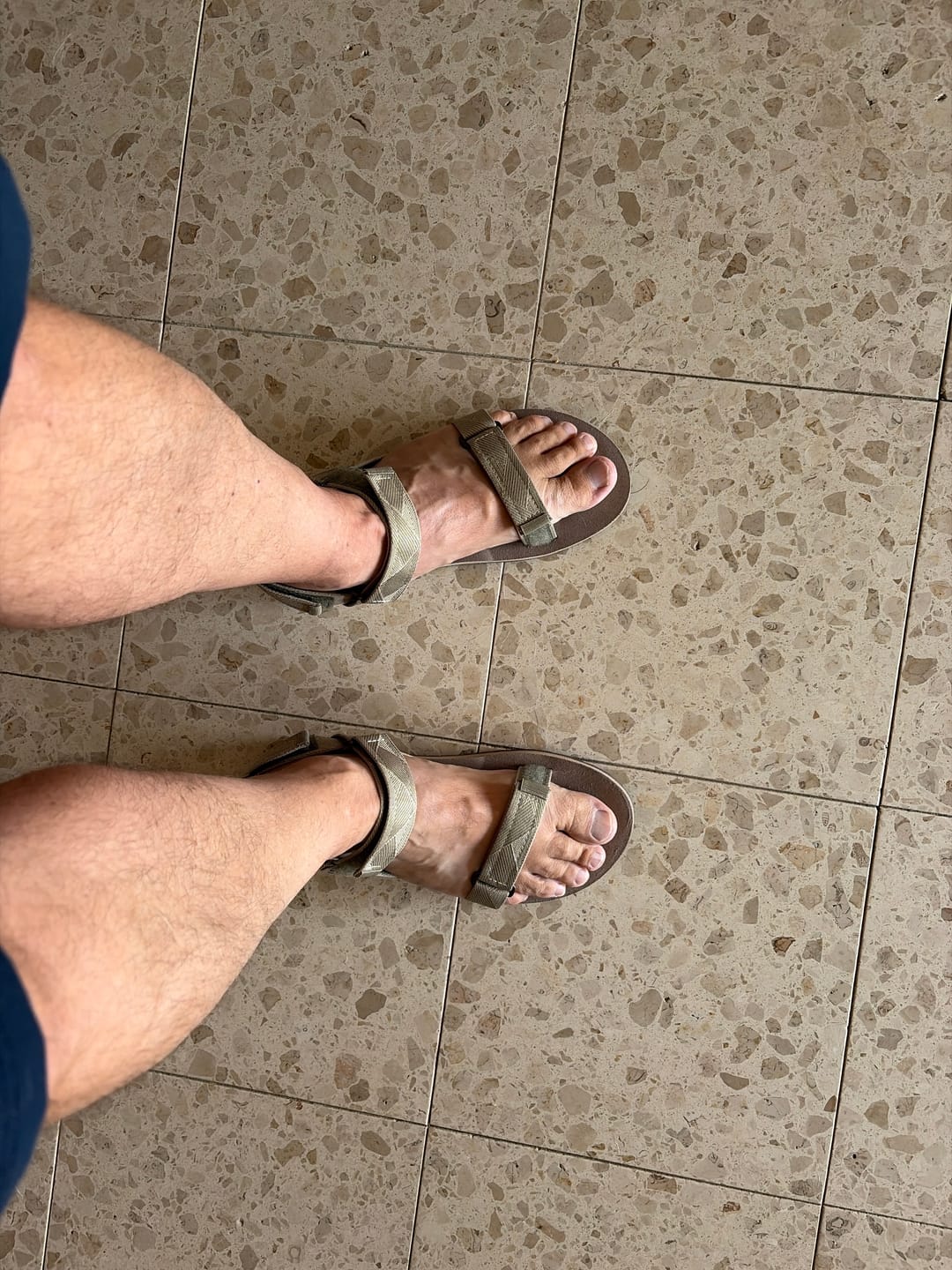 Customer photo review of סנדלי שורש לגברים | נבדה