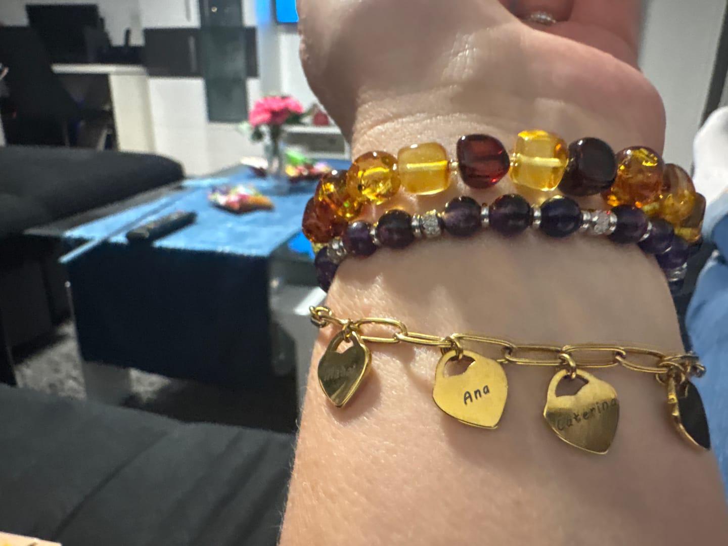 Customer photo review of Armband mit personalisierten Herzanhängern