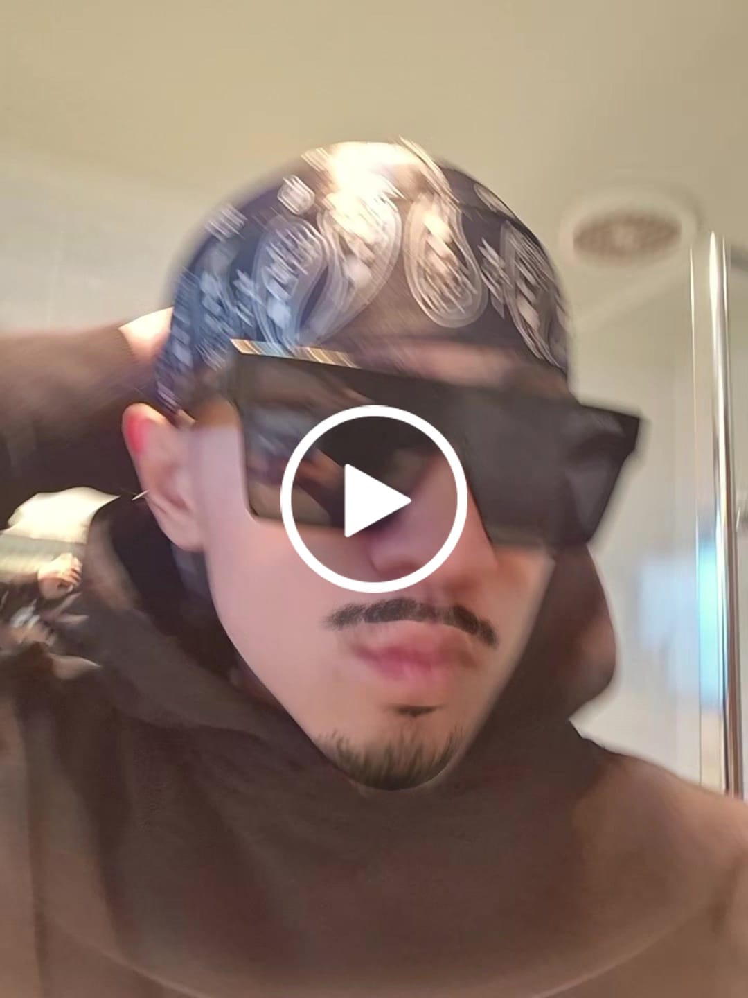 Customer video review of Black Paisley Durag