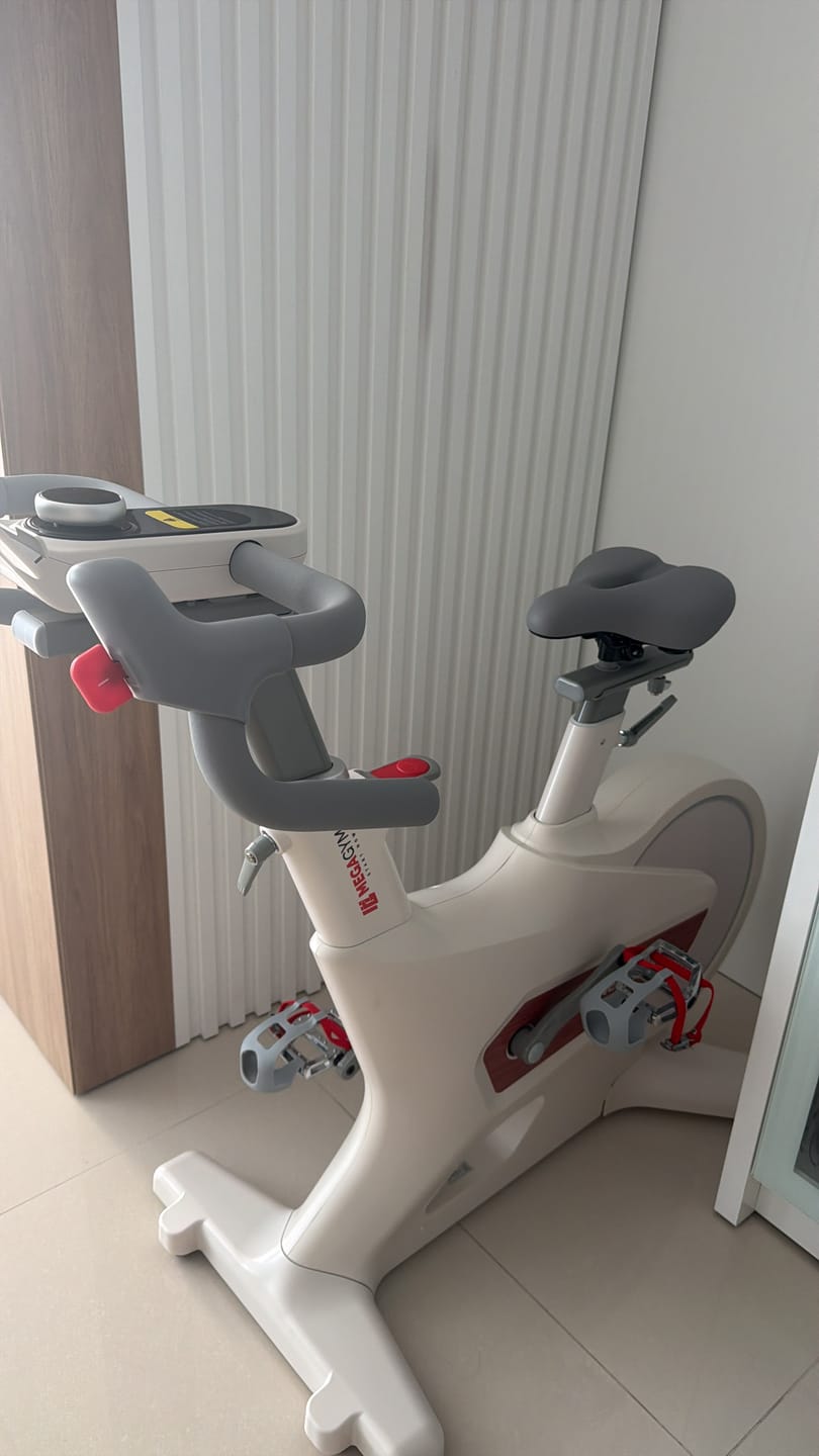 Customer photo review of Bike Ergometrica Smart Advanced 13K | Ajuste Automático De Intensidade | Disco De Inercia 13K | Resistência Magnética| Suporta 150 Kg