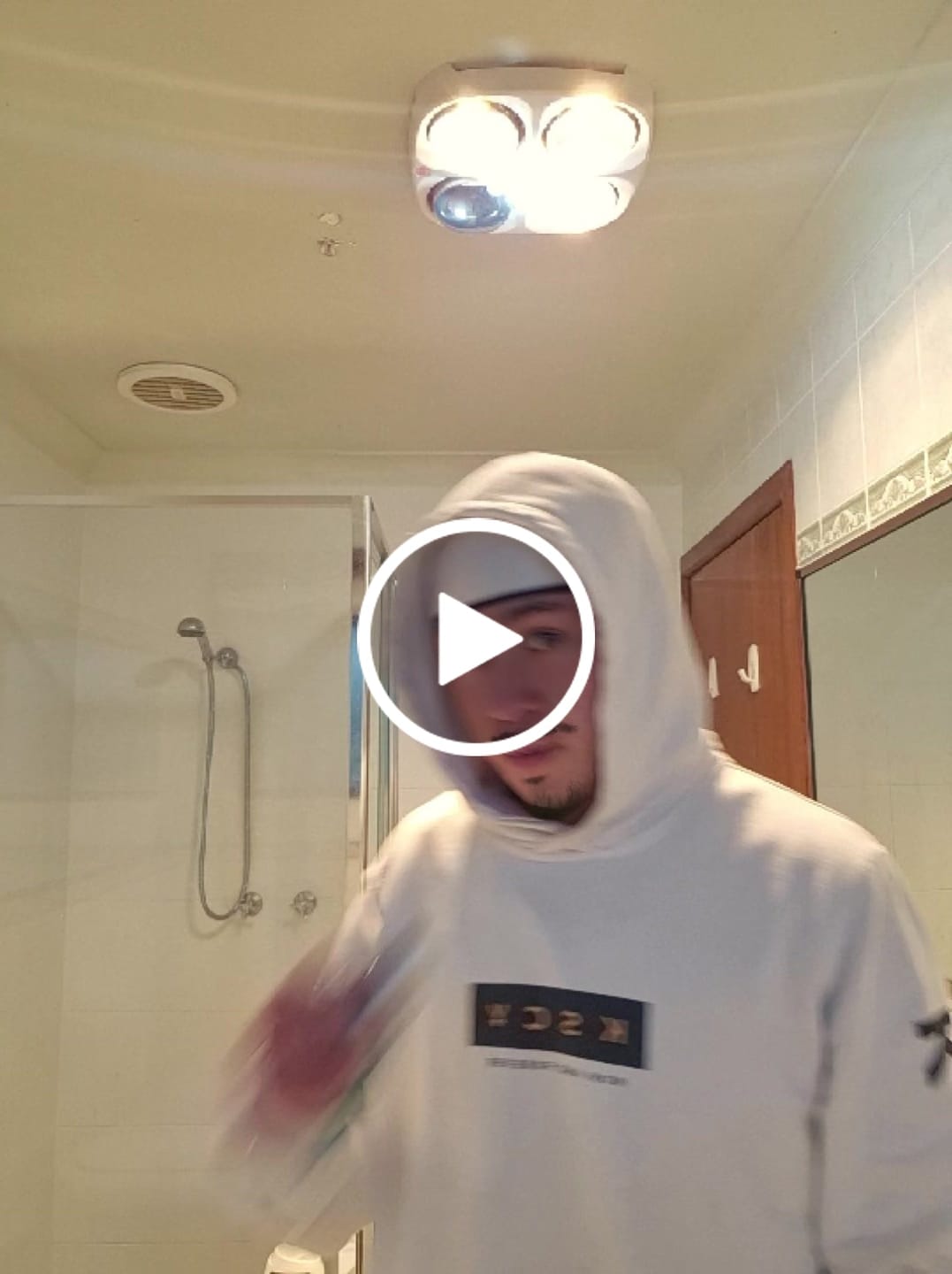 Customer video review of White & Black Satin Durag