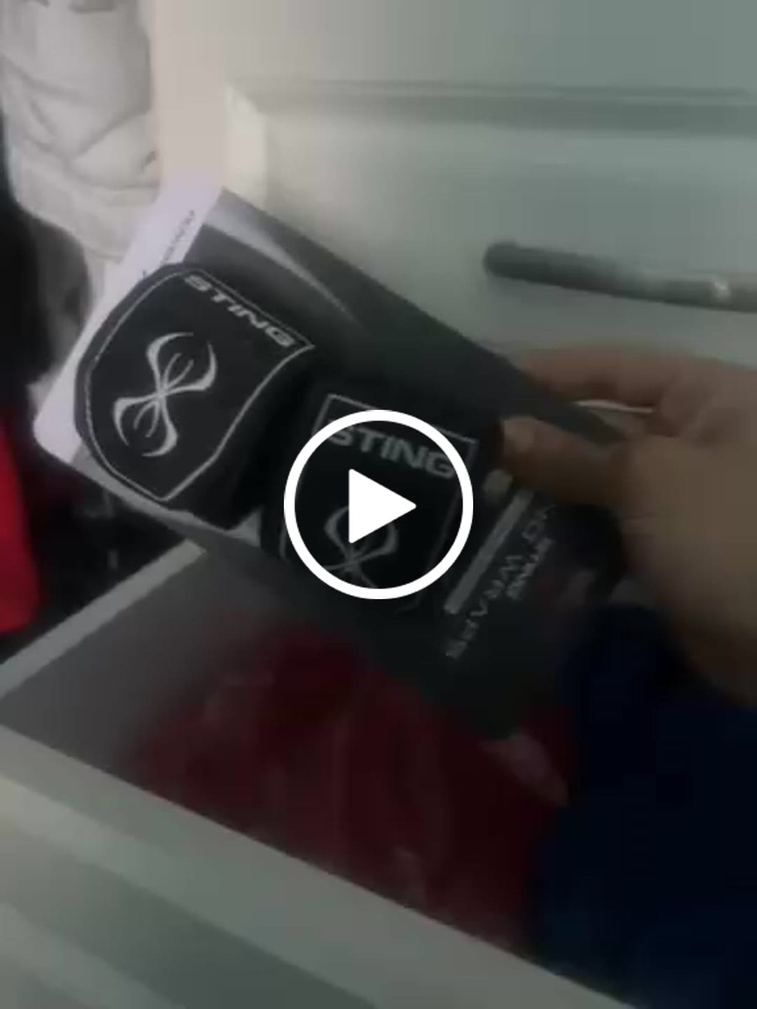 Customer video review of Elasticised Hand Wraps