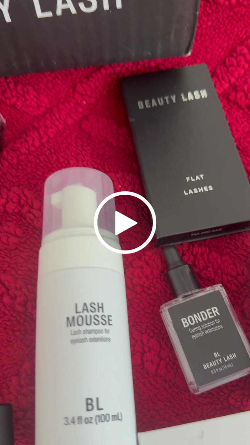 Customer video review of Mixed W Lashes (36 rows)
