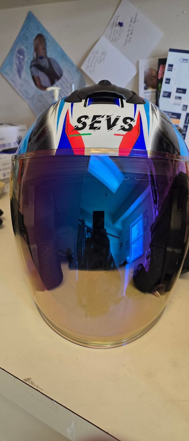 Customer photo review of K4 Intercom Modular Helmet with Bluetooth – 2-8 Riders Intercom
