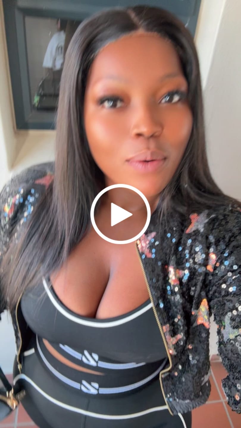 Customer video review of Contrast Piping Gym Set for Women
