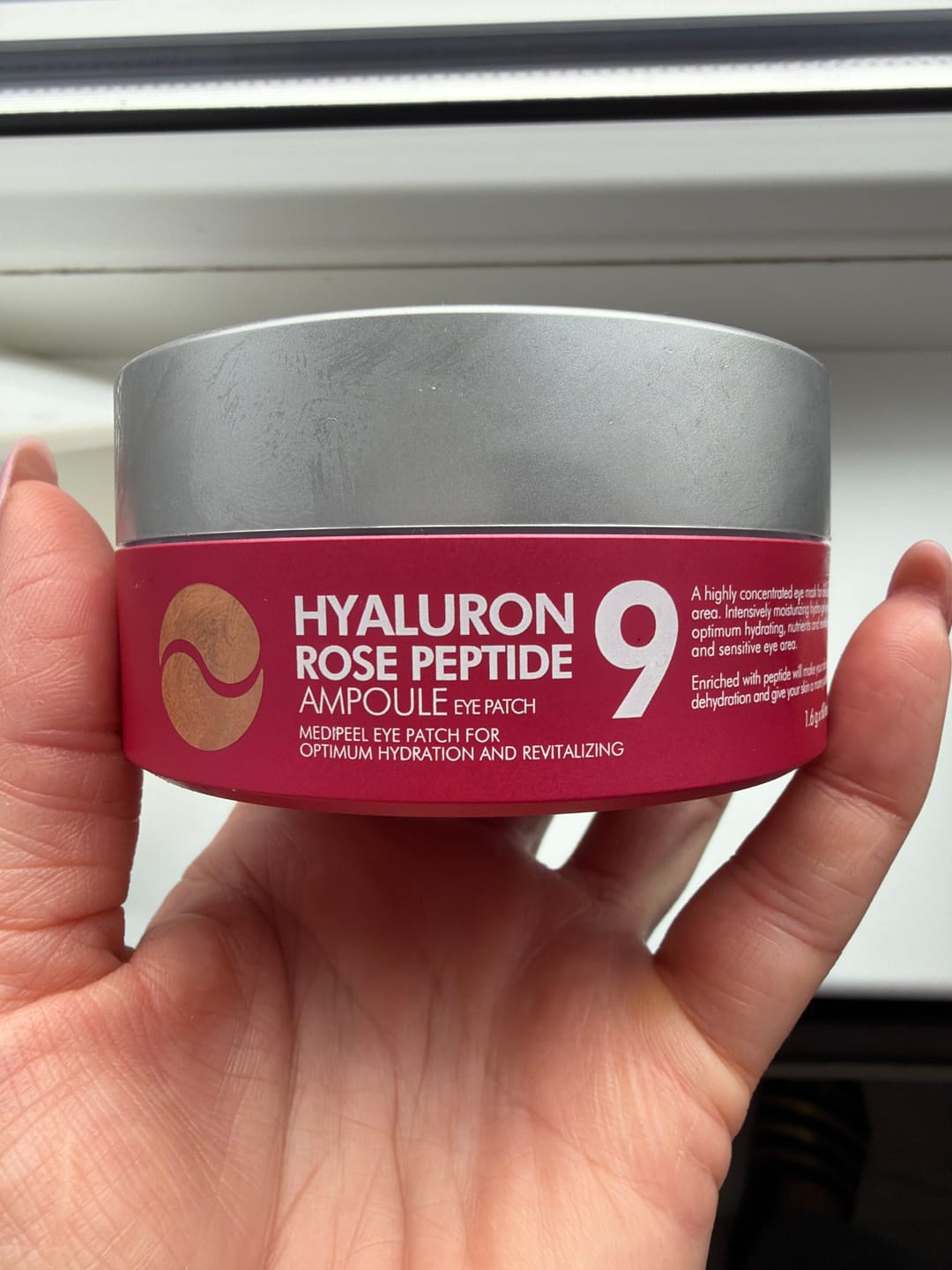 Customer photo review of Hidrogēla patči ar rožu ekstraktu un peptīdiem Medi-Peel Hyaluron Rose Peptide 9 Ampoule Eye Patch