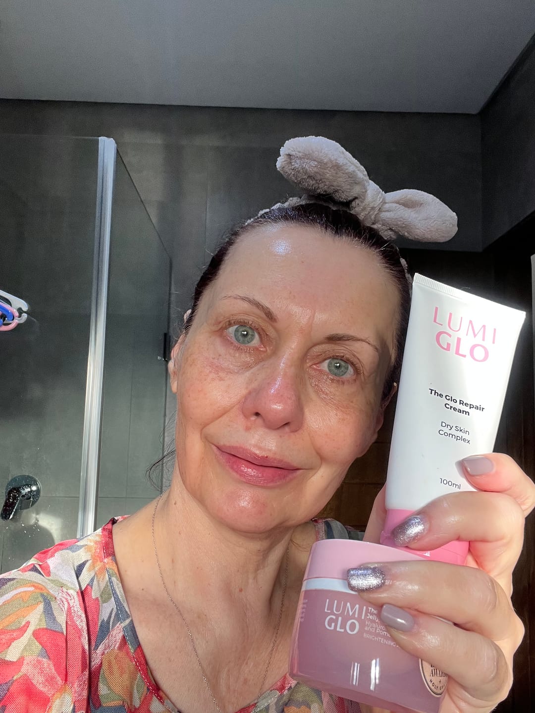 Customer photo review of The Super Glo Hydro Boost Jelly Moisturiser
