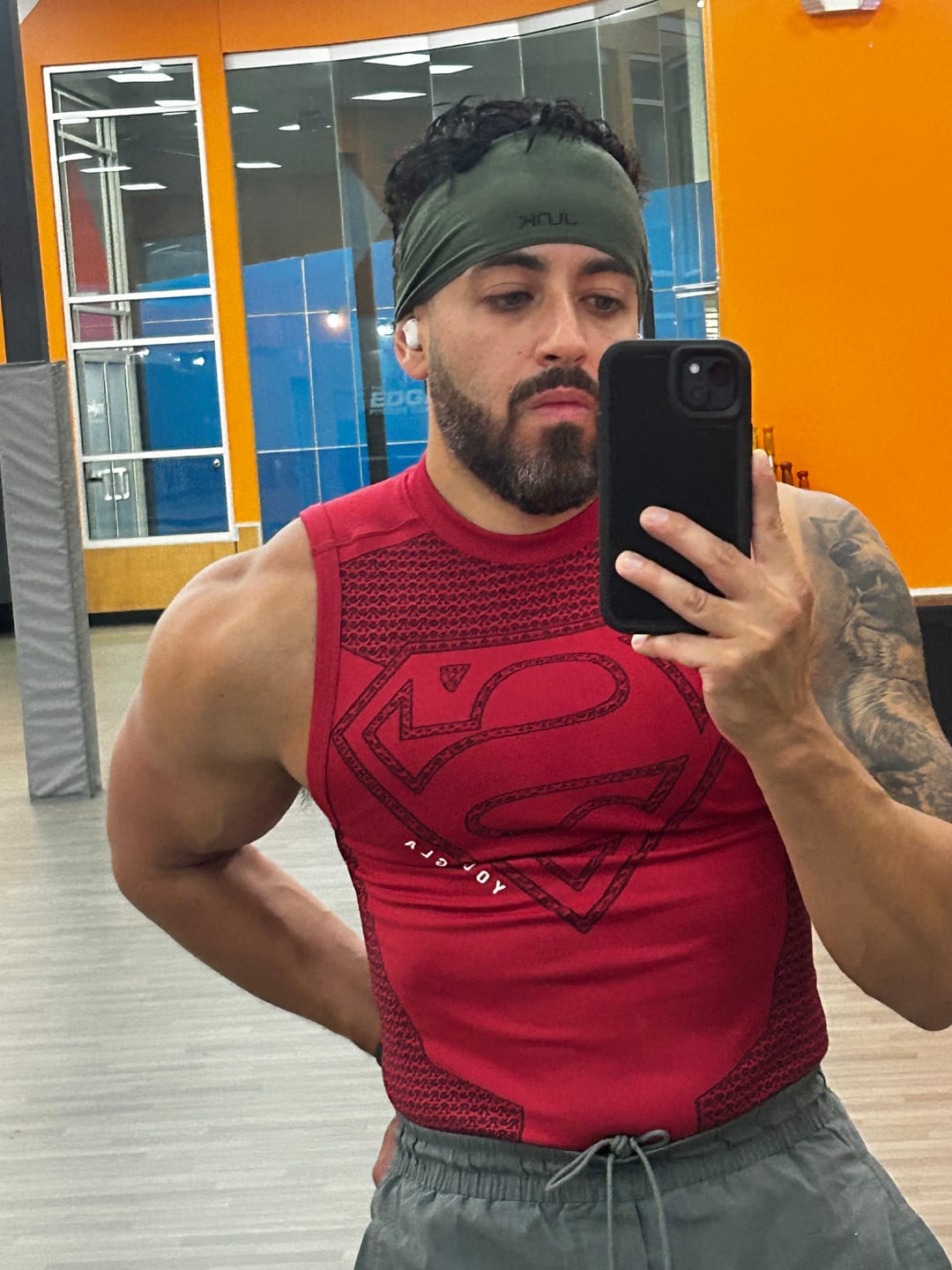 Customer photo review of 3047 - Superman Compression Tanks