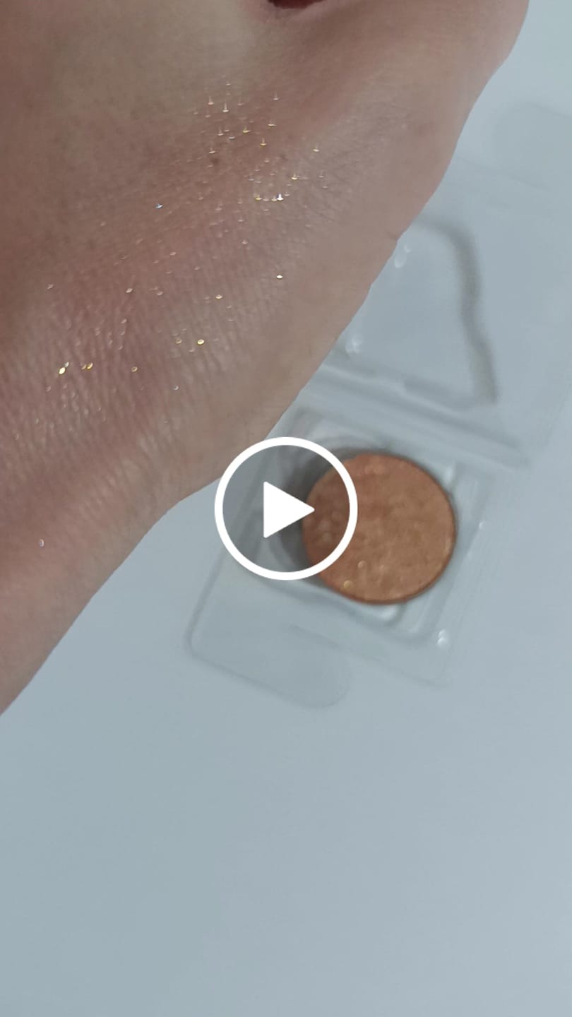 Customer video review of Senka za oči - VEGAS