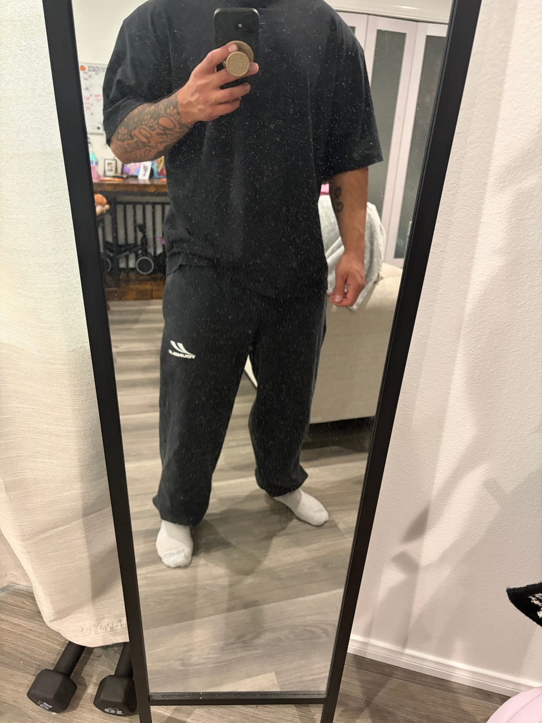 Customer photo review of 2154 - Throwback Baggy Joggers
