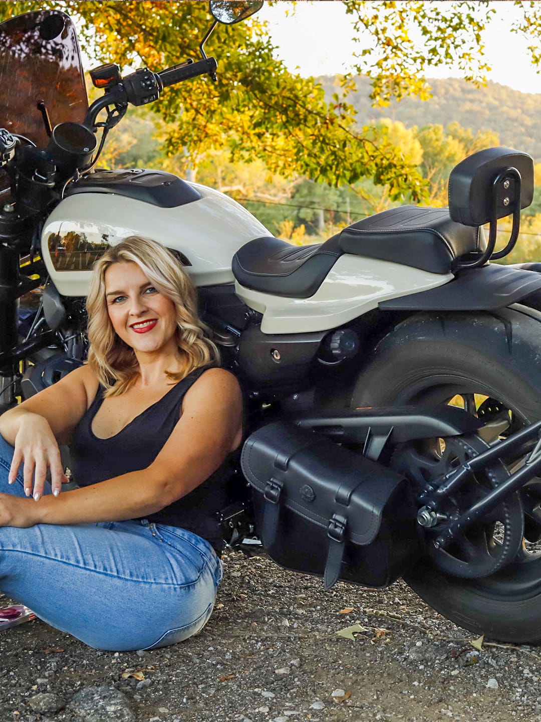 Customer photo review of 7L - Skold Leather Motorcycle Swing Arm Bag (Left Only) for Harley Sportster S (RH1250S)
