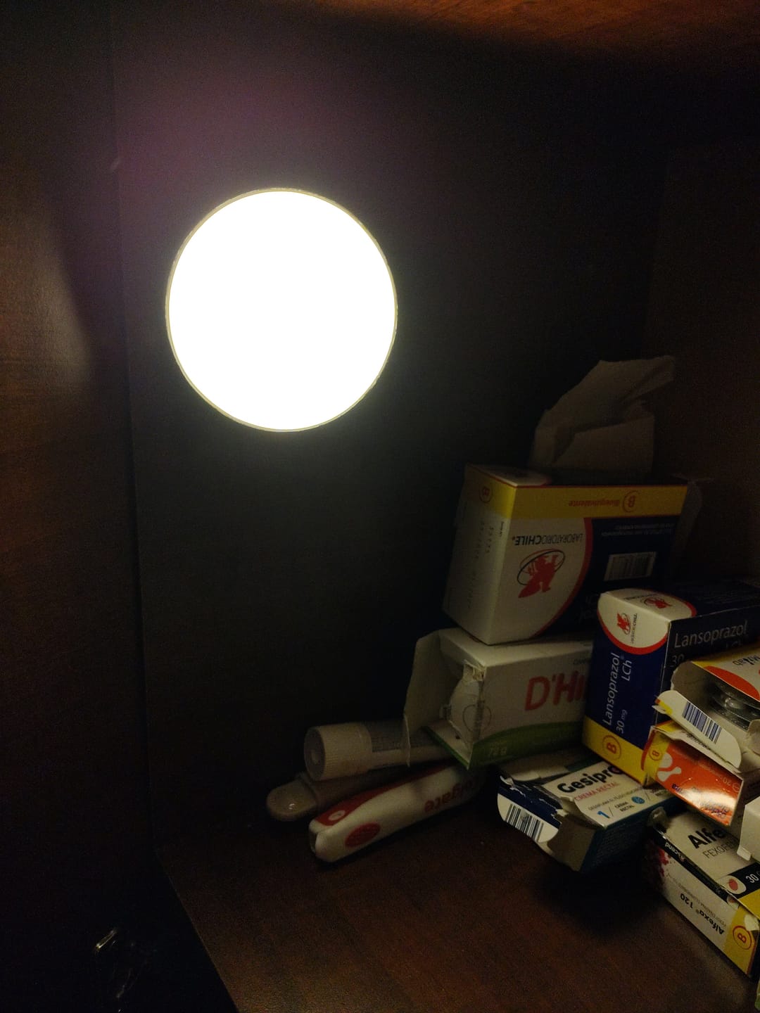 Customer photo review of Lámpara LED Recargable con Sensor de Movimiento | Pack 4 Unidades