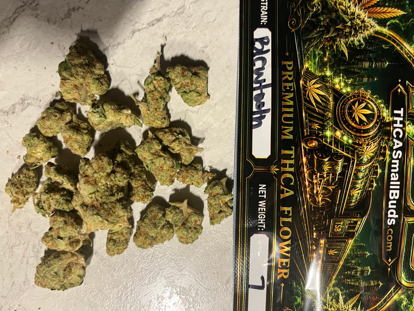 Customer photo review of Blewtooth THCA Flower