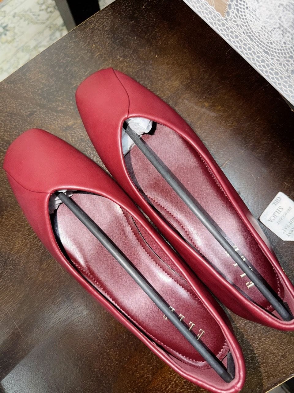 Customer photo review of Tulip Flats & Ballerinas In Maroon