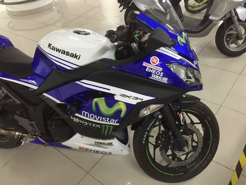 Customer photo review of Ninja 300 2013 - 2017 Movistar Fairing Kit Sets