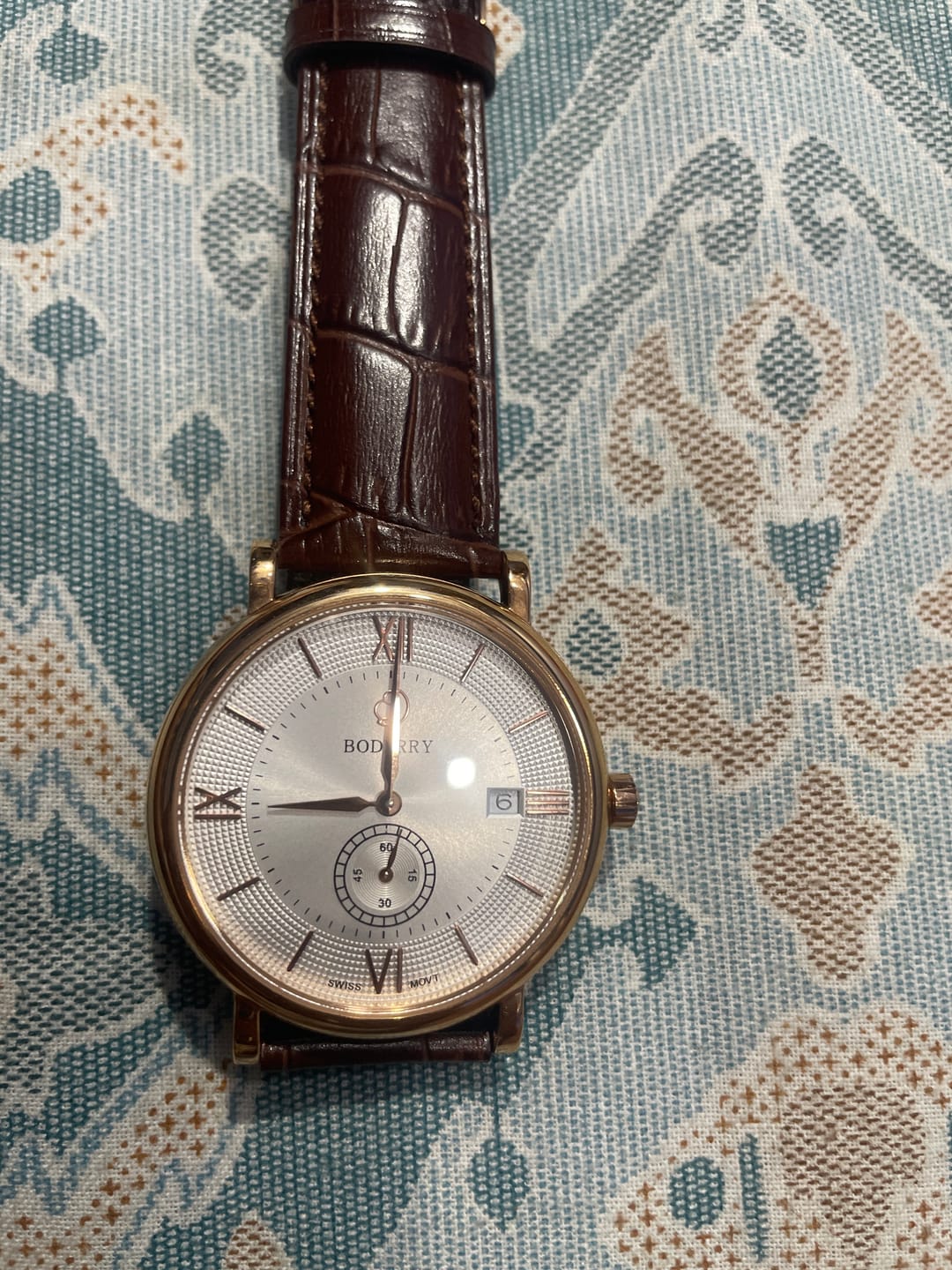 Customer photo review of ELEGANT - Swiss Quartz Movement Watch| Rose Gold & White Dial
