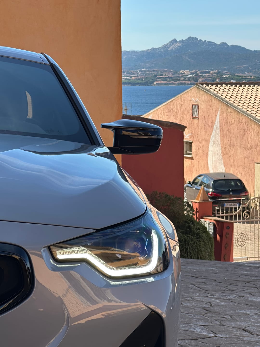 Customer photo review of BMW 2/3/4/5 Series G42/G20/G22/G26/G30 Gloss Black M-Style Mirror Covers (2017+)