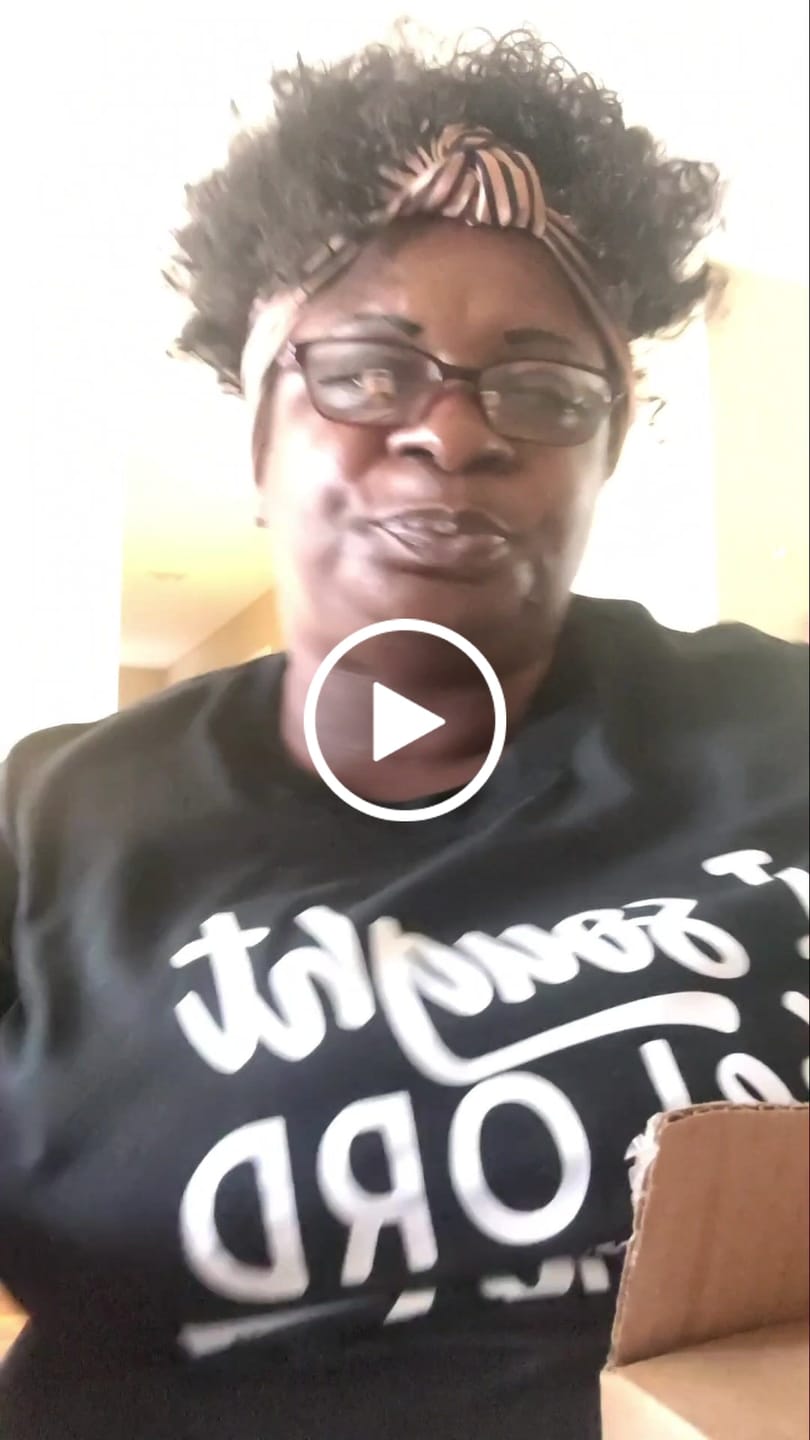 Customer video review of BODY GLAZE: STRAWBERRY SHORTCAKE