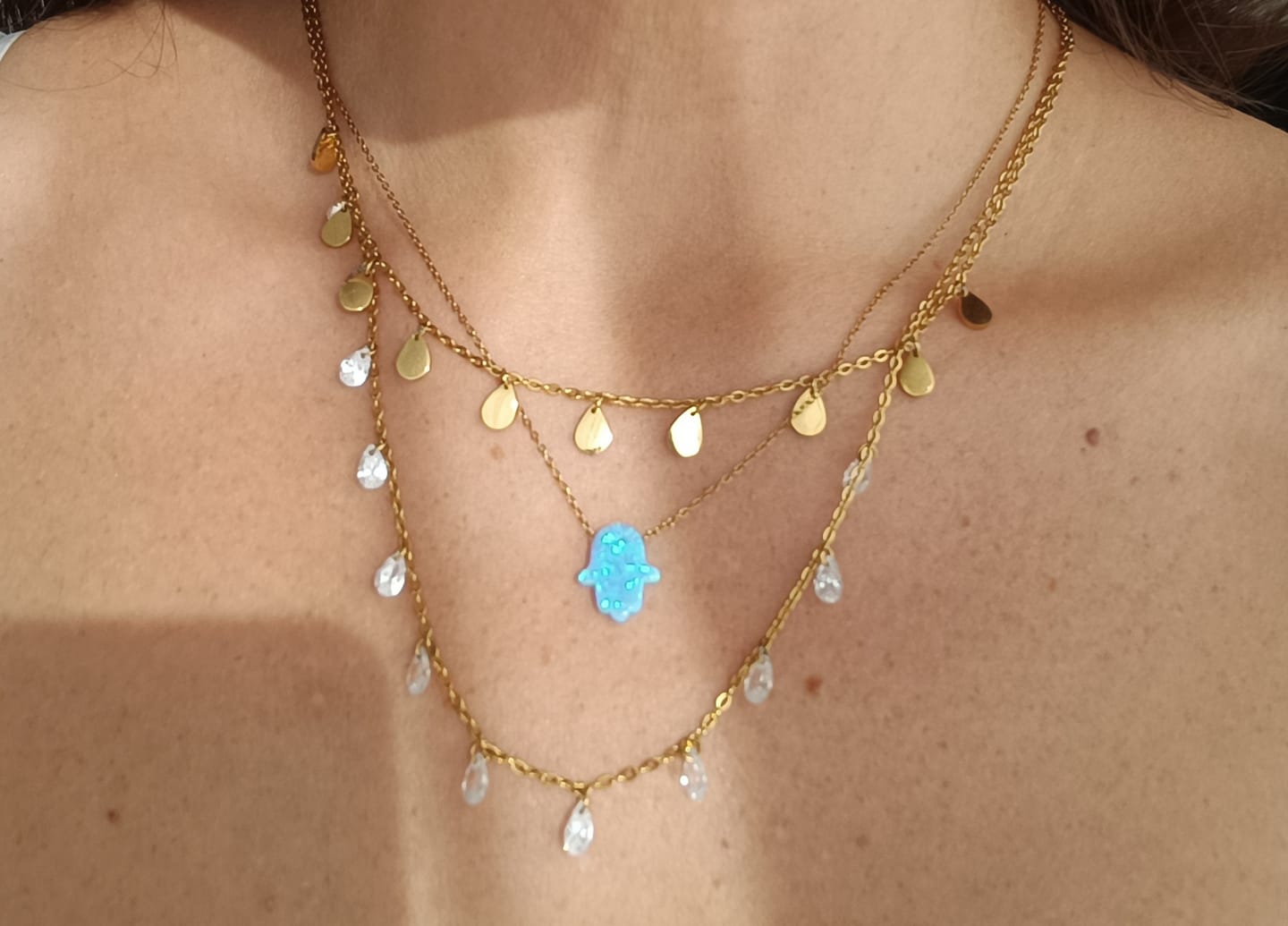 Customer photo review of Halskette "Fatimas Hand" Blau