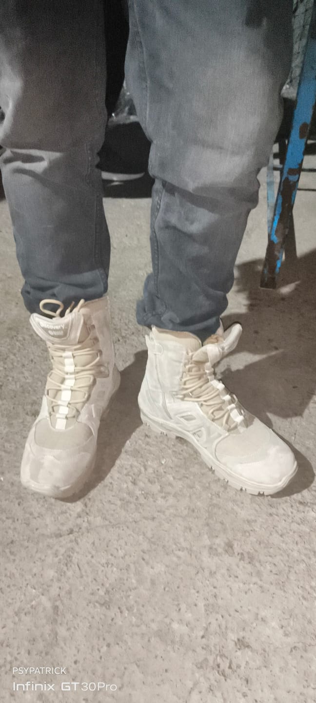 Customer photo review of Discovery Invasion