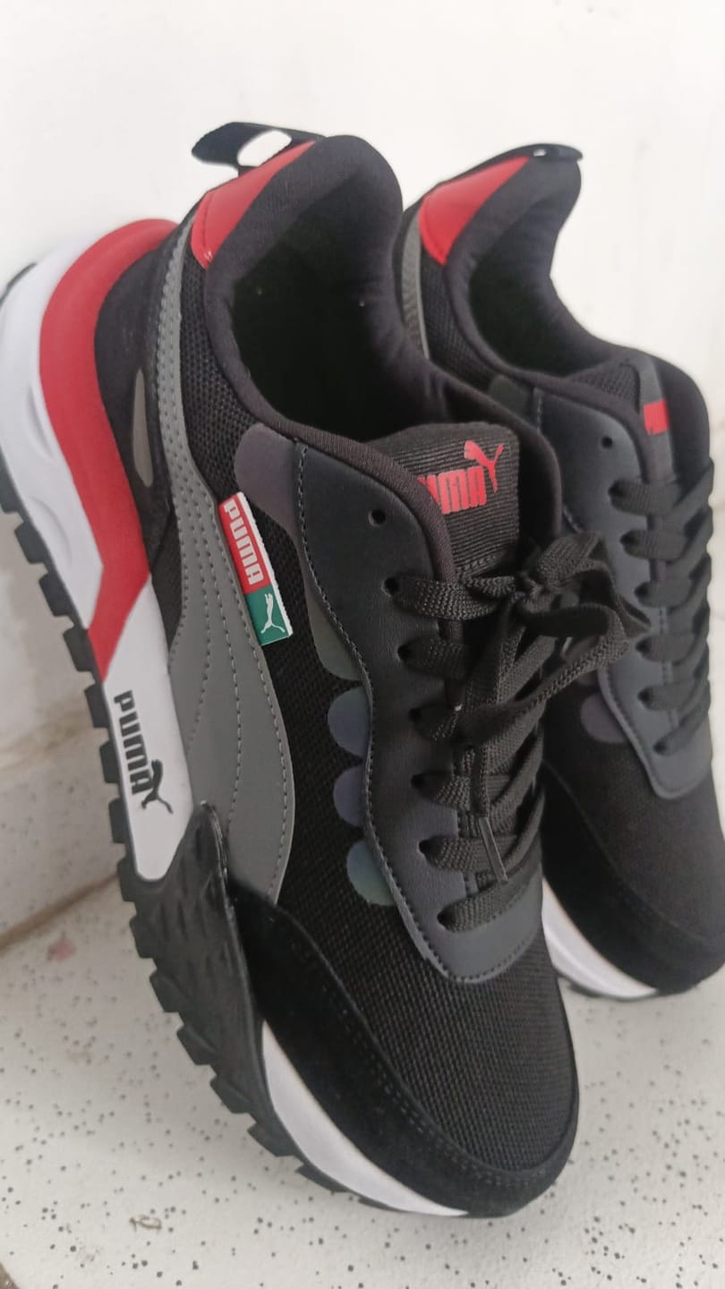 Customer photo review of PUMA EASY RIDER - UNISEX
