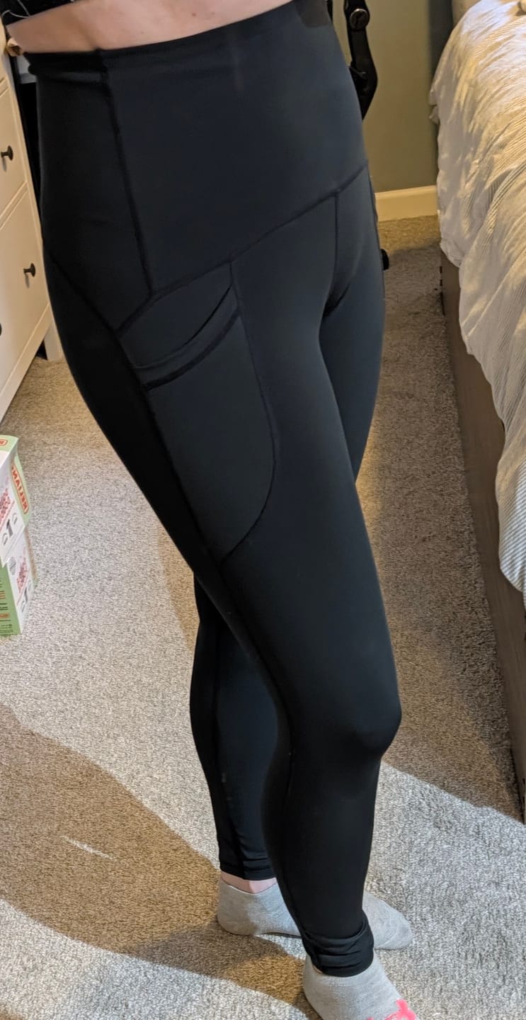Customer photo review of Up-Tight Leggings