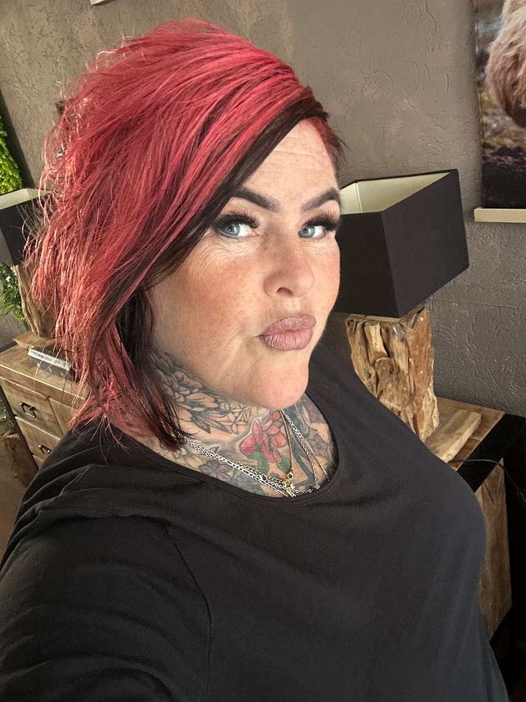 Customer photo review of Mattie Coral Red - Vegan Semi-Permanent Direct Dye Hair Color Cream 210 ml