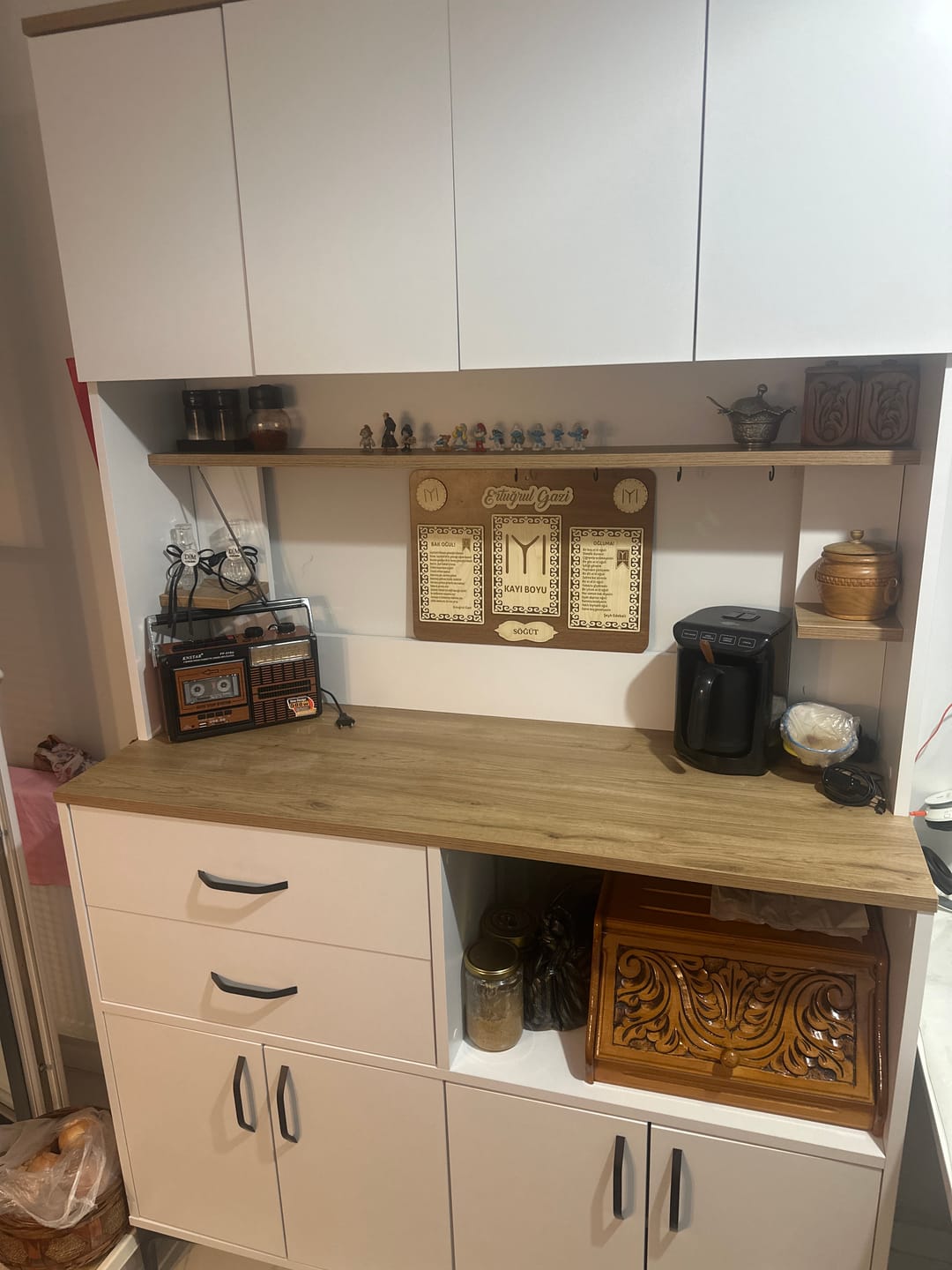 Customer photo review of Rani JE208 Çok Amaçlı Dolap 8 Kapaklı 2 Çekmeceli Kiler Mutfak Dolabı  Beyaz - Sepet Ceviz