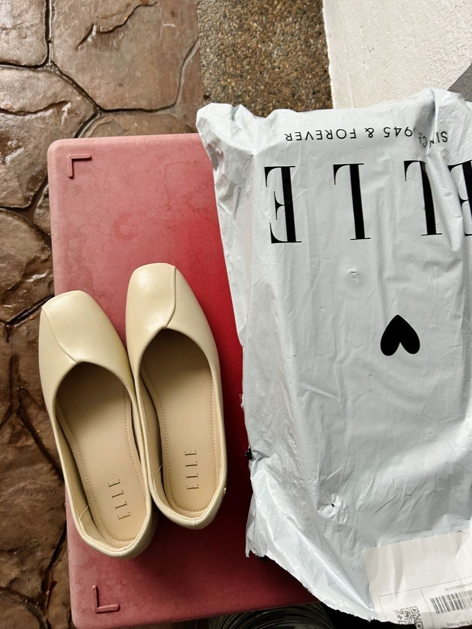 Customer photo review of Tulip Flats & Ballerinas In Beige
