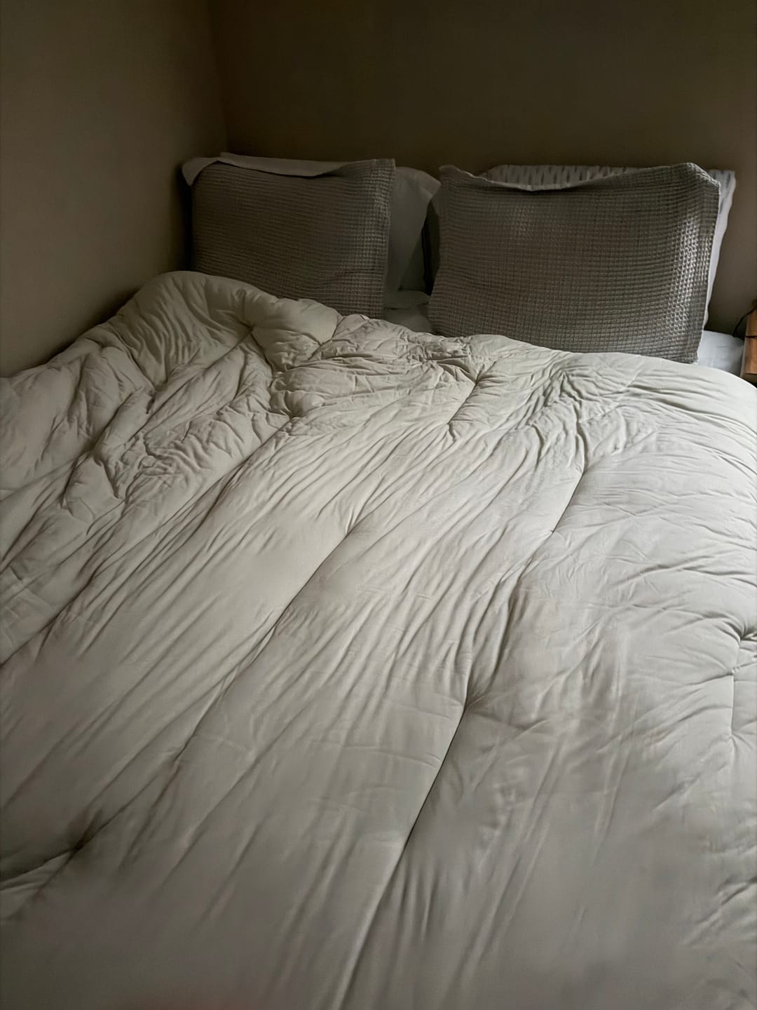 Customer photo review of MarshMellow Comforter