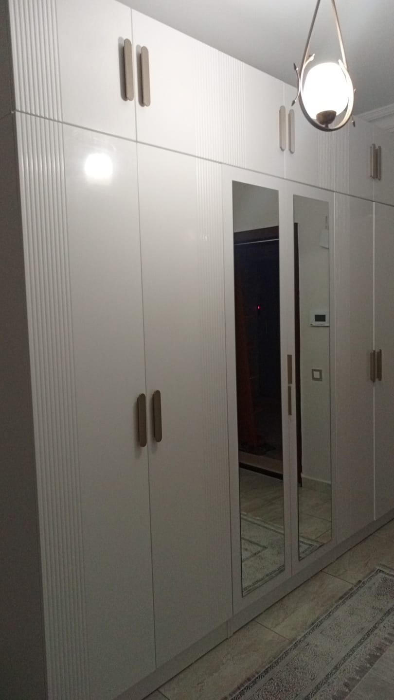 Customer photo review of Rani BA408 Membran Kapaklı Gardırop 2 Kapaklı 6 Raflı Askılı Elbise Dolabı Beyaz