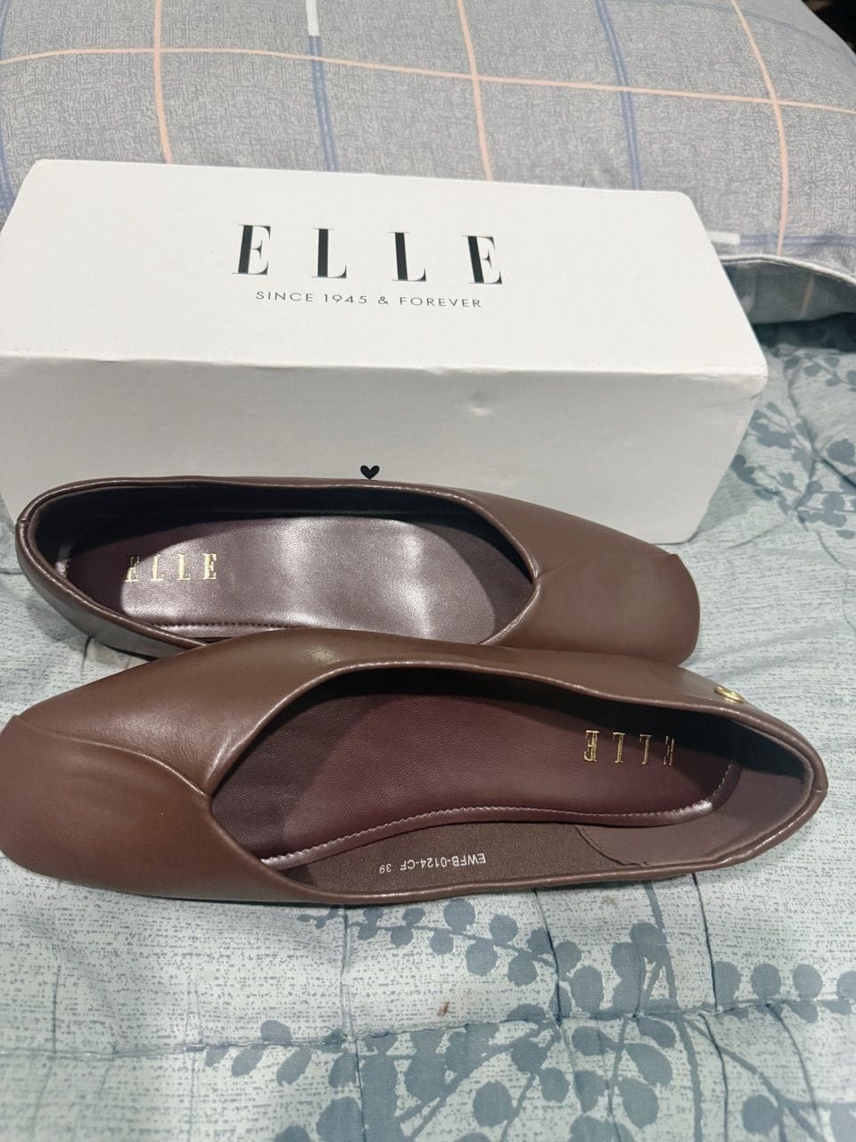Customer photo review of Tulip Flats & Ballerinas In Coffee