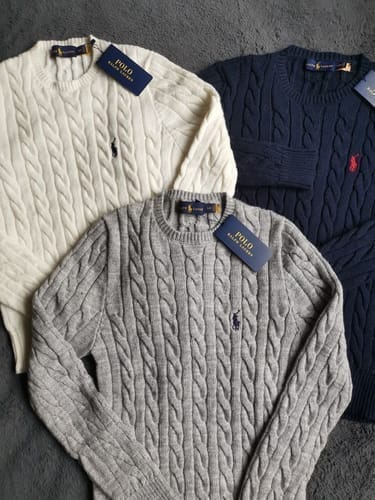 Customer photo review of Branded knitwear supplier list