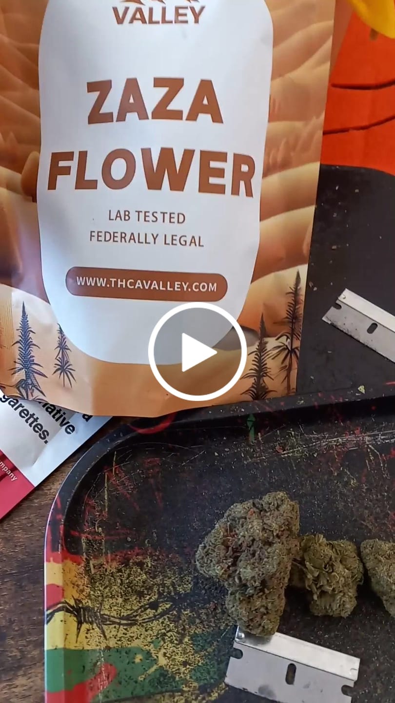 Customer video review of Royal Runtz