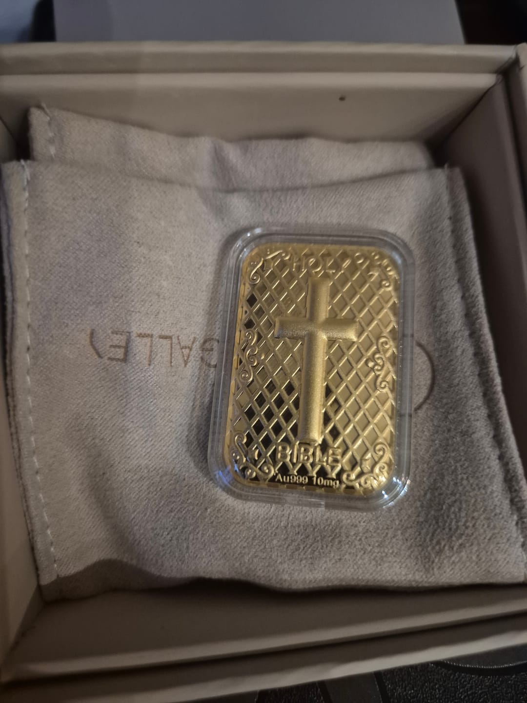 Customer photo review of 24K Yellow Gold (99.99% Gold Purity) Essential Holy Cross