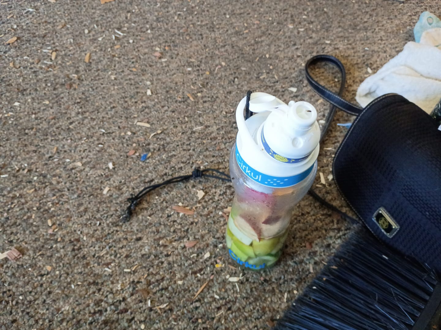 Customer photo review of Frosted Berry Peach Acai Refresher